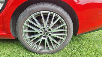 MERCEDES-BENZ CLA200 - 13