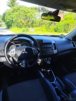 Mitsubishi Outlander z 2011r- 2.0 benzyna- PDC, Nawigacja - 13