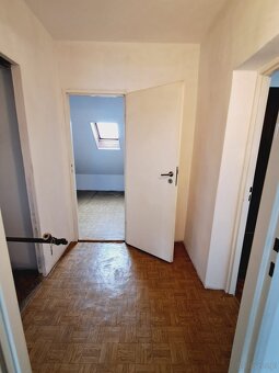 Mieszkanie o pow. 60m2, II piętro, do remontu, ul. Ludowa - 13