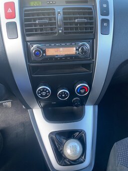 Hyundai Tucson 2.0 Alu Felgi Klima Opony Wielo Sezon Ładne - 13