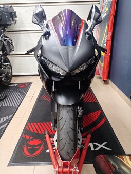 Honda Cbr 1000rr sc77 - 13