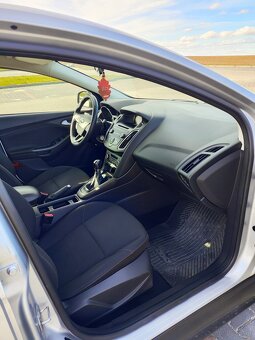 Ford Focus - 13