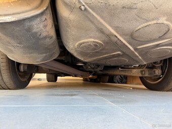 MARCEDES SL560 R107 - 13