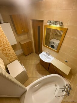 Do wynajęcia pokój w mieszkaniu 3 pokojowym ul.Pszona 41, Kr - 13