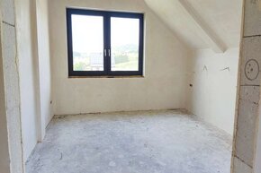 Budynek z apartamentami i restauracją - 13