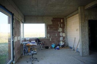 Nieruchomość gruntowa z domem w trakcie realizacji - 13