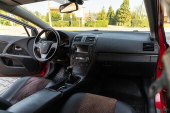 Toyota AVENSIS - 13