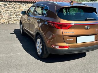 Kia Sportage 2.0 CRDi 4x4 - 13