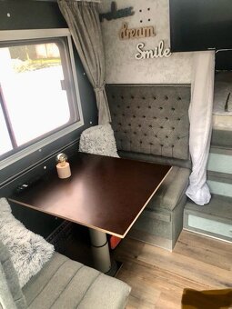 Mercedes Benz Unimog 4x4 camper - 13