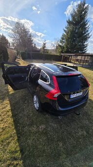 Volvo V60 1.560 diesel - 13