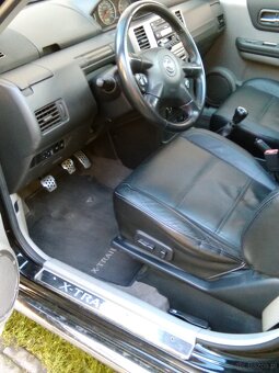 Sprzedam Nissana X-Trail - 13