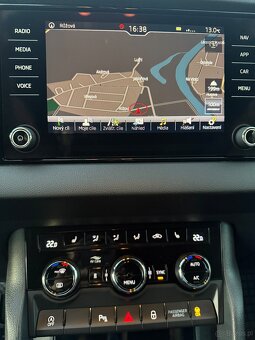 Škoda Karoq 1.5 TSi 110Kw - Webasto DO - Full Led - 2018 - 13