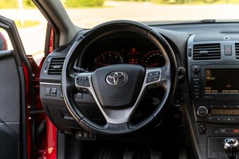Toyota AVENSIS - 13