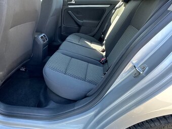 Volkswagen Golf VI Variant 1.6 TDi/77Kw r.v.2012 1.Maj. - 13