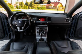 VOLVO V60 - 13