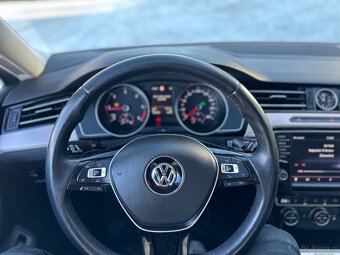 Volkswagen Passat Variant 2.0 BiTDI Highline 4MOTION - 13