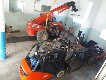 Serwis ładowarek teleskopowych, wózków widłowych i wiertnic - 13