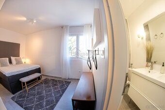 Rogoznica - umeblowane apartamenty zaledwie 100 m od plaży - 13