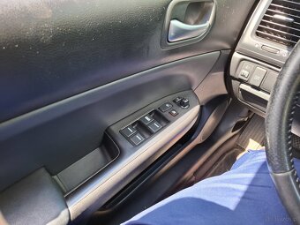 Sprzedam Honda Accord - 13