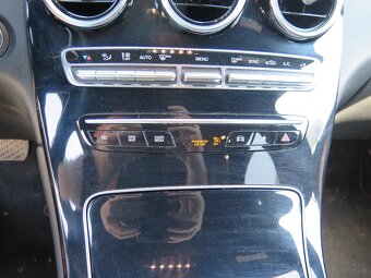 Mercedes-Benz GLC 300C AMG 4MATIC, USTERKA SILNIKA - 13