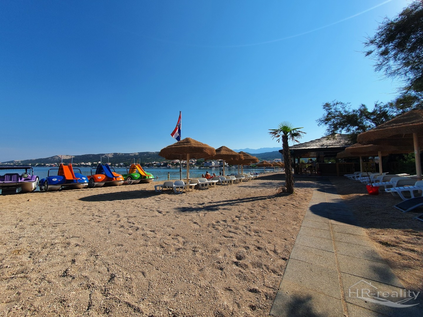 Stara Novalja - umeblowany apartament zaledwie 200m od plaży - 14