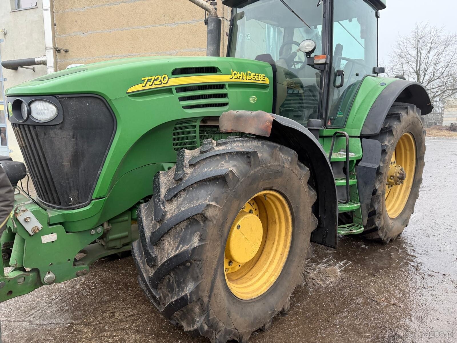 Ciągnik rolniczy John Deere 7720 PowerQuad przedni Tuz WOM S - 14