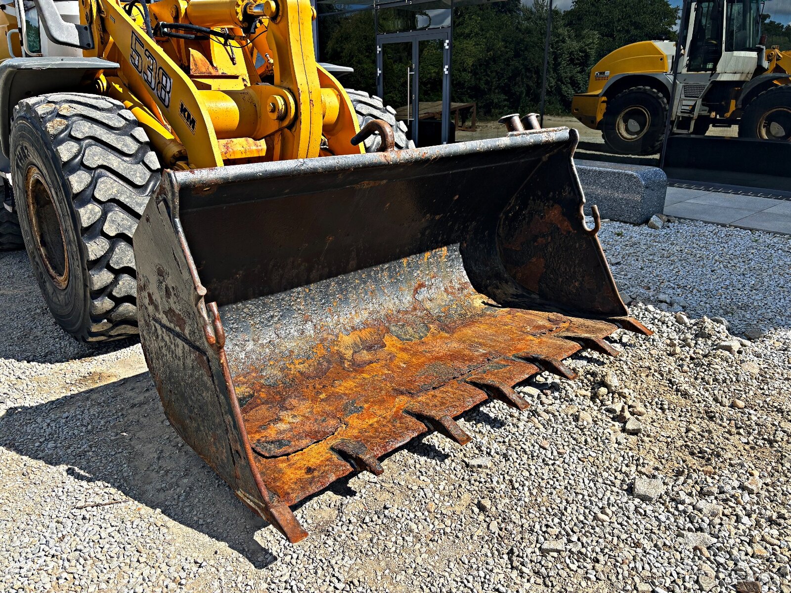 Liebherr L538 ŁADOWARKA KOŁOWA 2003R | VOLVO L90H, VOLVO L90 - 14