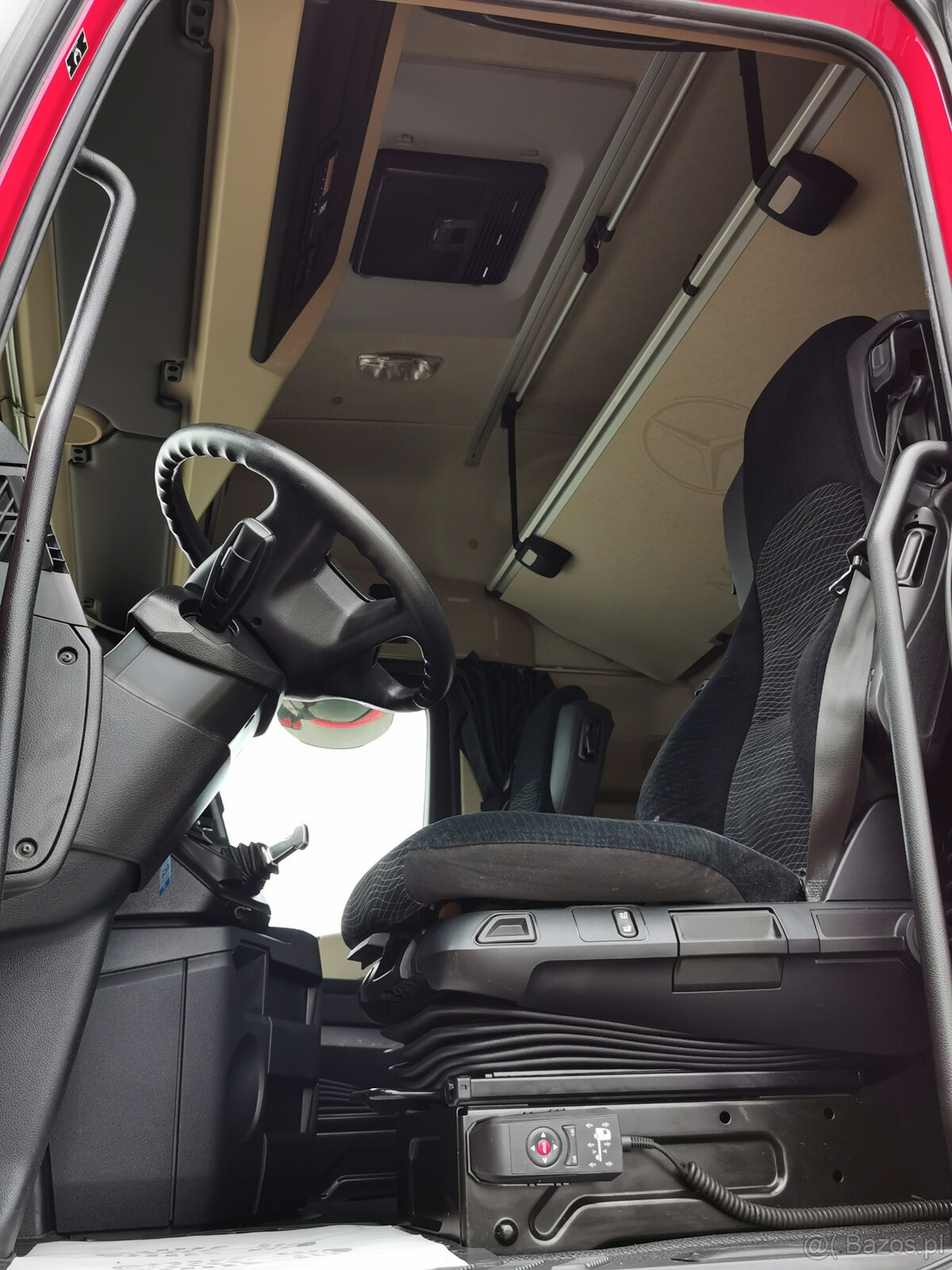 Sprzedam ciągnik siodłowy MERCEDES-BENZ ACTROS 1845 E6 LD - 14