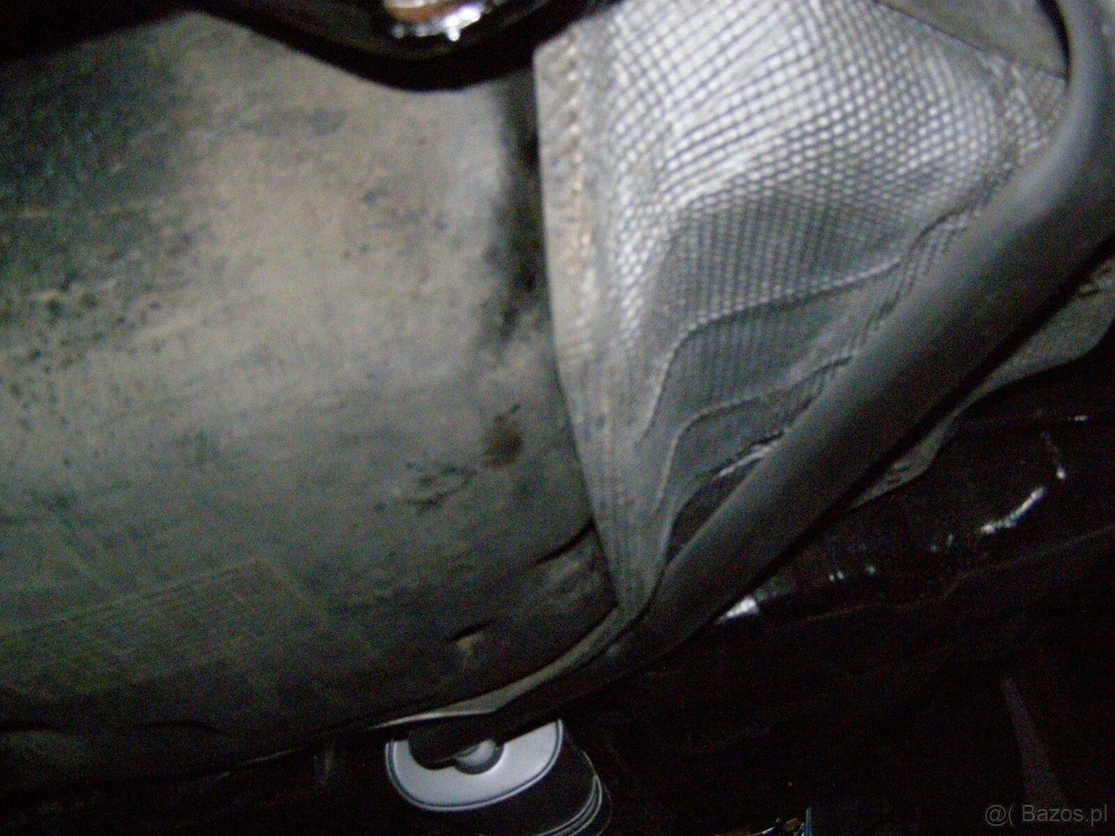 Nissan Almera 1,8 benzyna, rok 2002 - 14