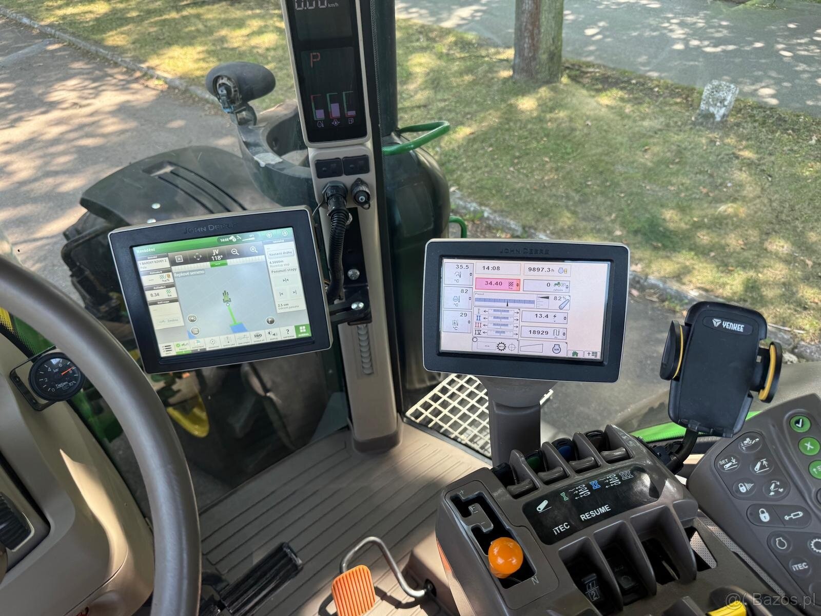 Ciągnik Rolniczy John Deere 8335R PowerShift GPS rok pro 201 - 14