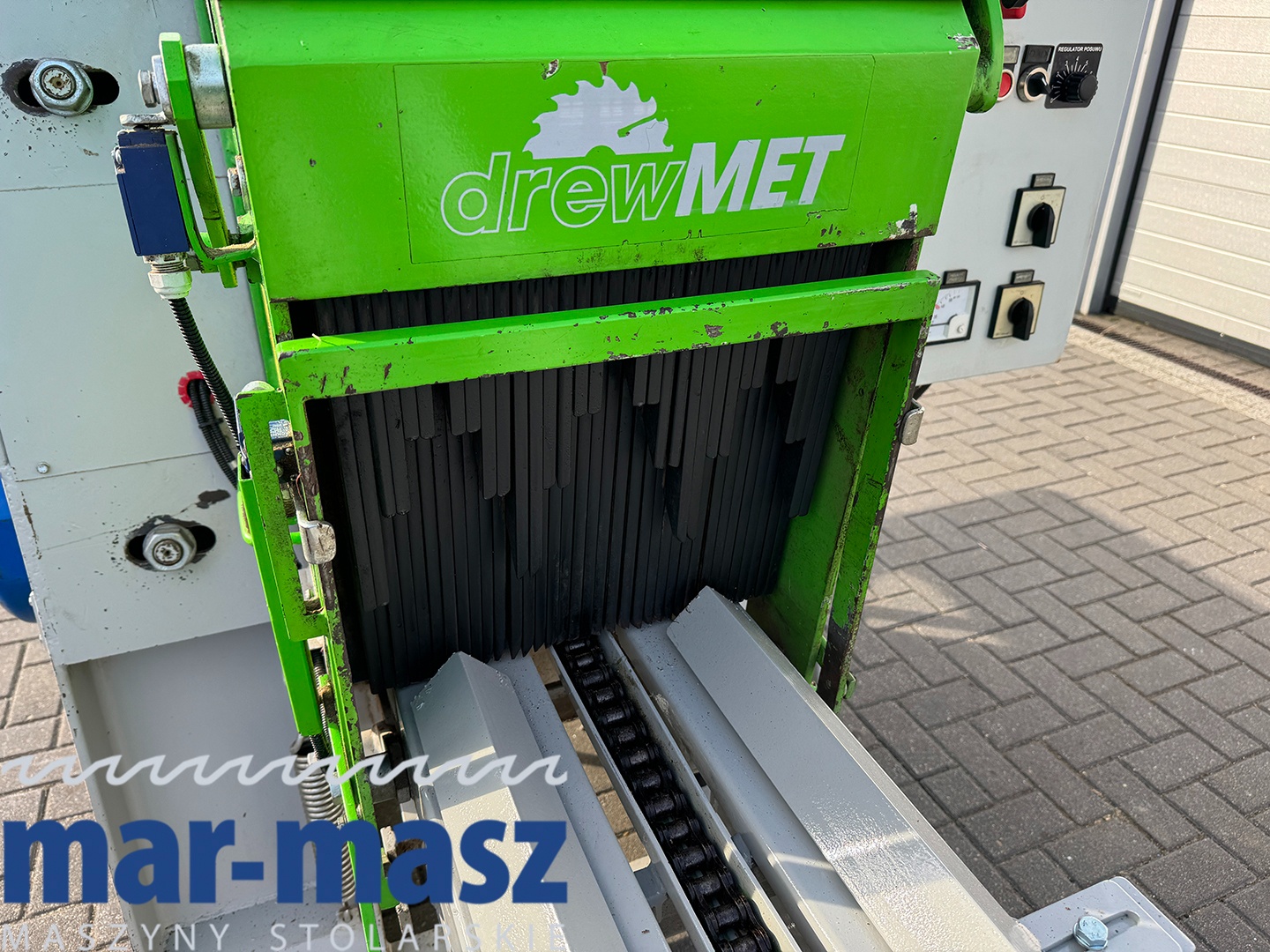 Trak tarczowy do cięcia pryzm i desek z kłód DREW-MET - 14