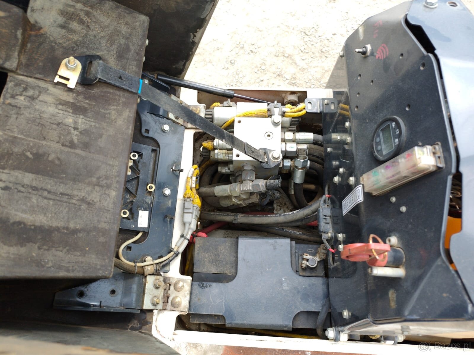 Walec okołkowany Dynapac D'one (Bomag BMP 8500) - 14