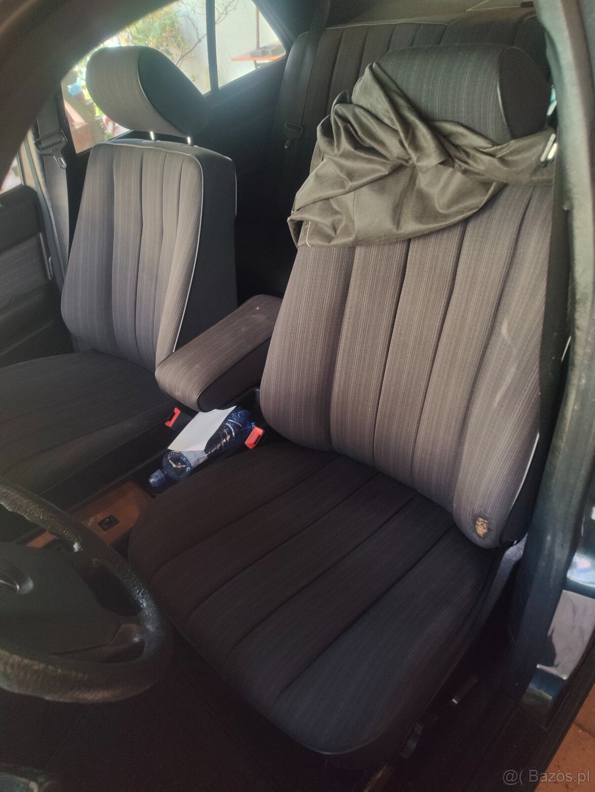 MERCEDES BENZ 124 (230e) - 14