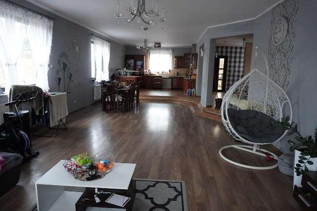 Udział 1/2 w nieruchomości zab. domem 187,51m2 - 14