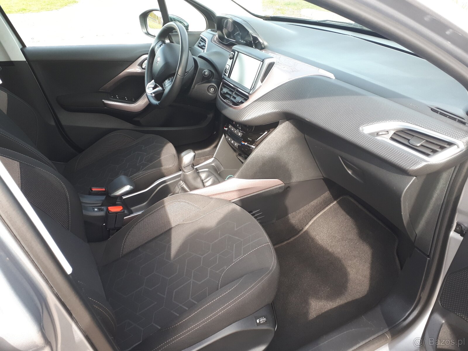 PEUGEOT 1.2 110KM benzyna - 14