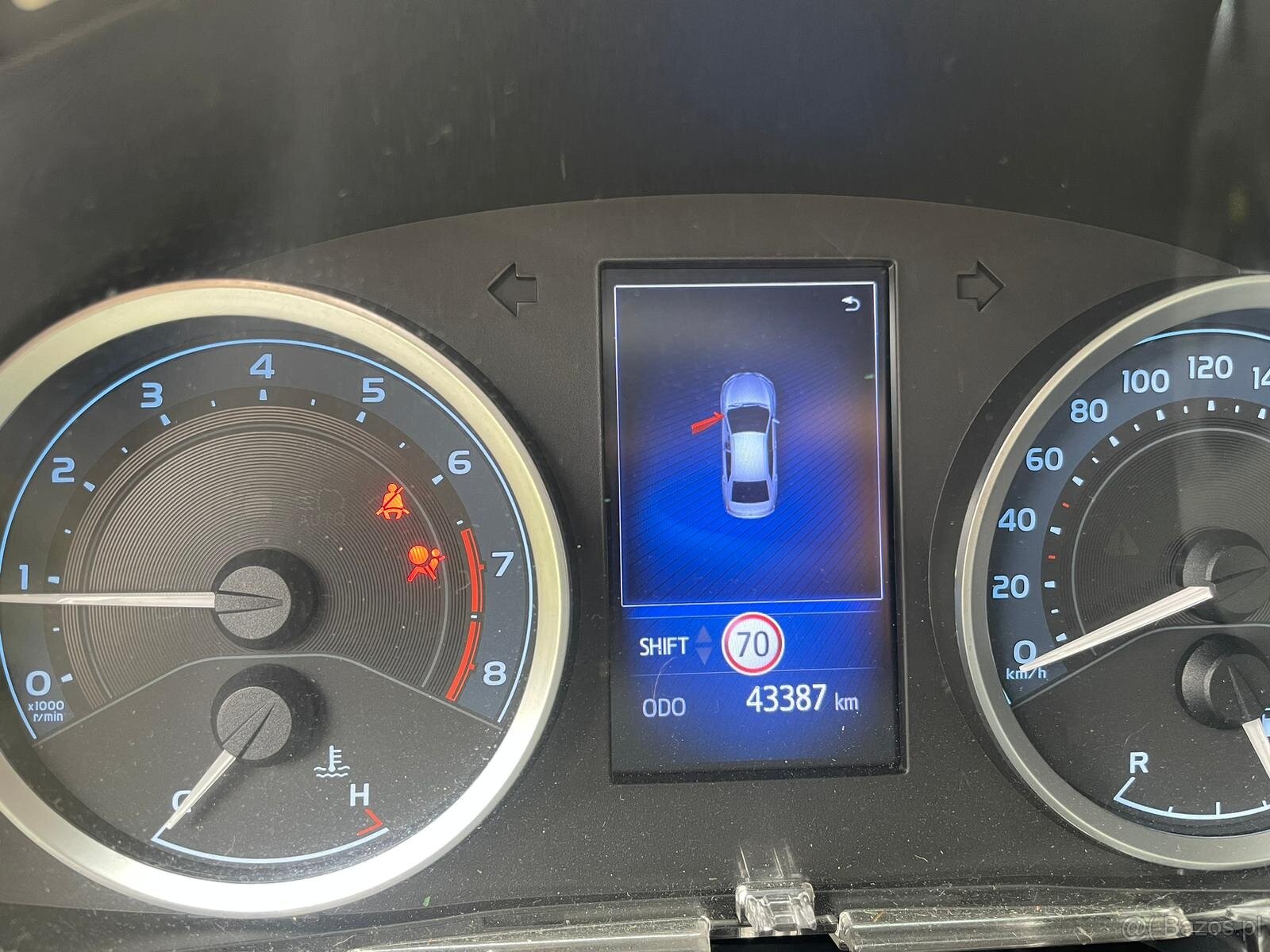 Toyota Corolla 1.6i 97kw, r.2019, klimatyzacja, 1. wlascicie - 14