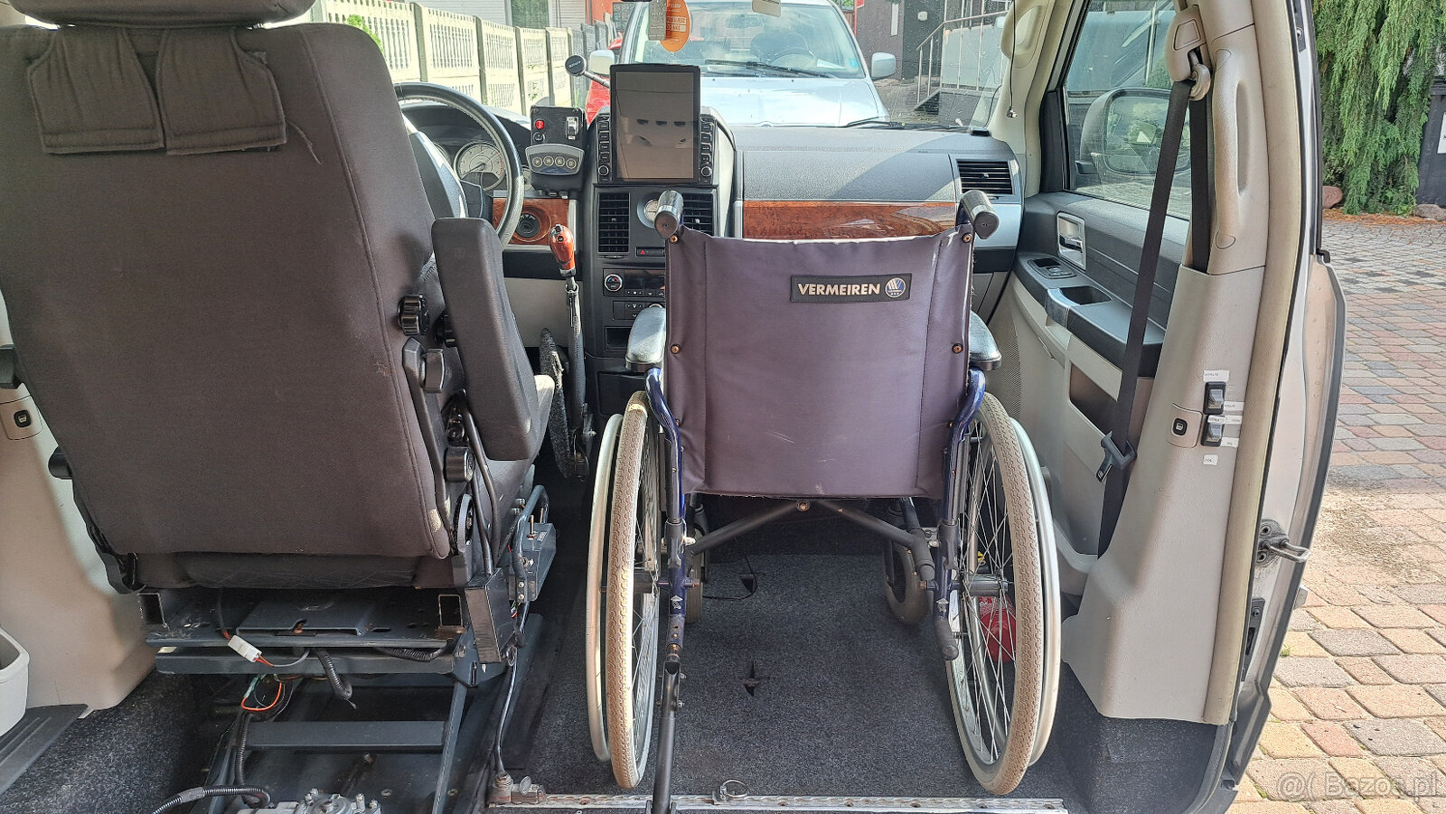 Chrysler Grand Voyager V 2.8 PARAVAN dla kierowcy niepełnosp - 14