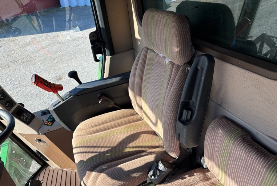 Kombajn zbożowy John Deere 1470 4,88 m (16 stóp) - 14