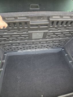 Volkswagen Golf VI Variant 2013 2.0 TDI Match LED Navi Hak - 14