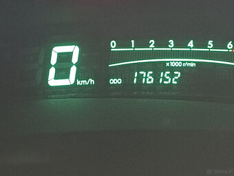 Toyota Yaris 1,0 - 14