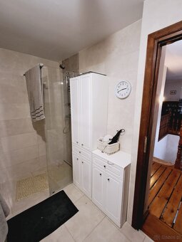 Dom o powierzchni 240m2, działka 2154m2, Wolica - 14