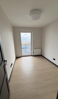 Mieszkanie o pow.50m2, VII p.,winda,  balkon,Podmiejska Nova - 14