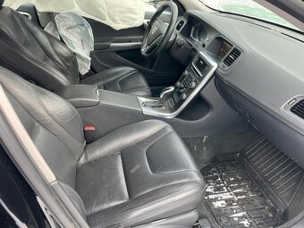 Volvo V60 Plug in hybrid 2.4 D6 158kw, 4WD,automat,r.10/2013 - 14