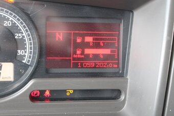 RENAULT PREMIUM DXI R 370.26 S PR 6X2, THERMO KING MD200 - 14