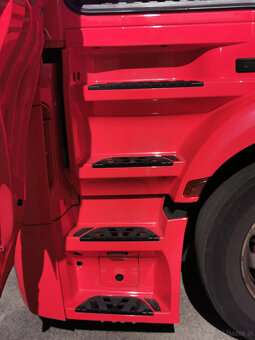 Sprzedam MERCEDES-BENZ ACTROS 1845 E6 Low-Deck - 14