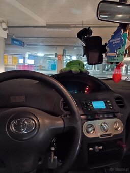 Sprzedam niezawodną i praktyczną Toyotę Yaris - 14