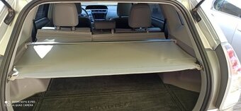 Toyota Prius Plus - 14