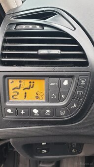 Citroen C4 Picasso 1.8 - 14