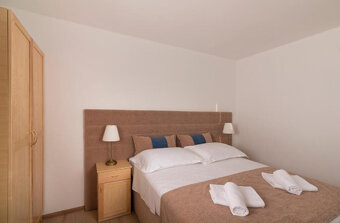 Chorwacja-Piękny dom z dużym ogrodem, basenem, sauną - 14