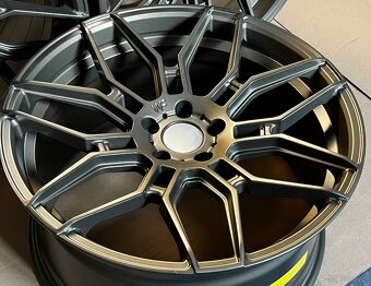 Wheelforce CF.2-FF Audi Mercedes 10Jx20 ET42 10,5Jx20 ET42 - 14